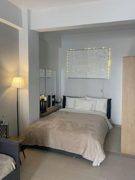 Studio In The Center, 2 Mins From The Beach ลูตรากี ภายนอก รูปภาพ