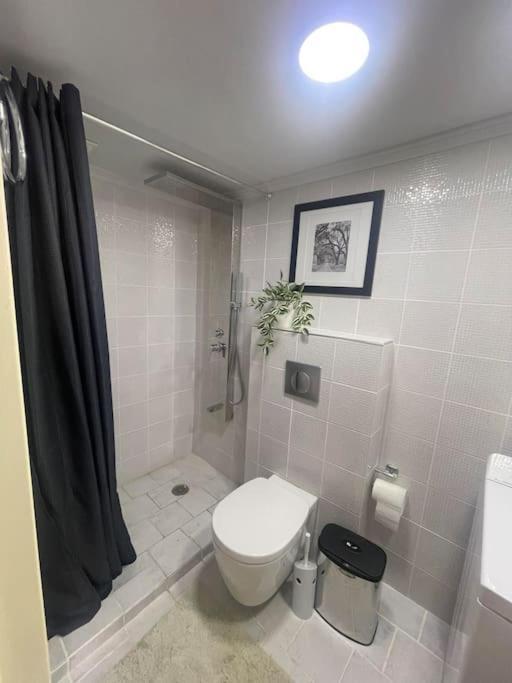 Studio In The Center, 2 Mins From The Beach ลูตรากี ภายนอก รูปภาพ