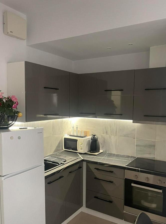 Studio In The Center, 2 Mins From The Beach ลูตรากี ภายนอก รูปภาพ